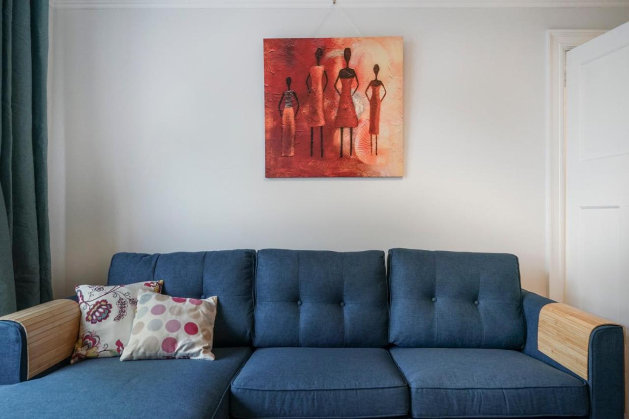 Hébergement de vacances Close To City Centre Stylish 3 Bedroom House *