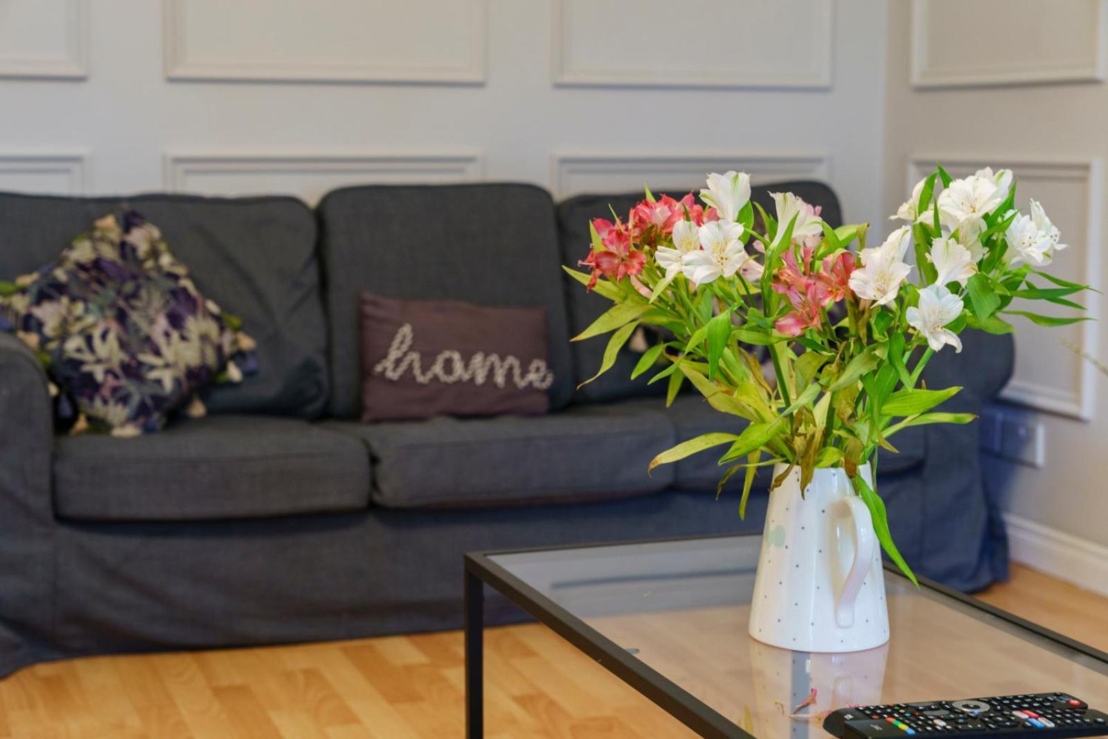 Close To City Centre Stylish 3 Bedroom House Hébergement de vacances Belfast